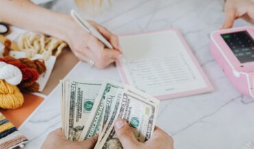 How to Start Making a Profit With Forex Trading